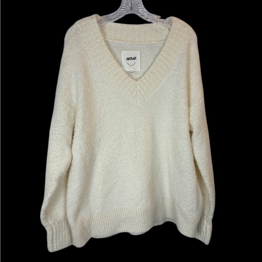 Aerie Women's V-Neck Cream Sweater